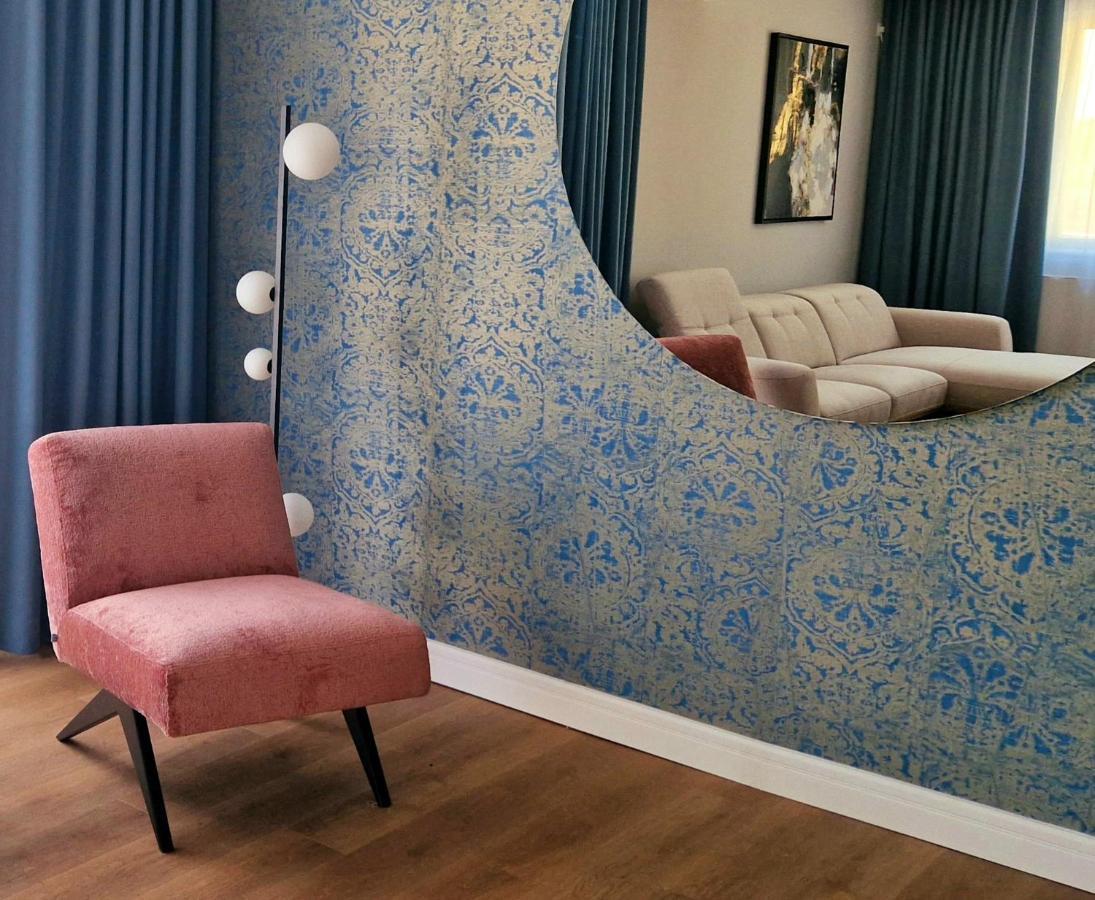 ホテル Atlantic Boutique Târgu-Mureş エクステリア 写真